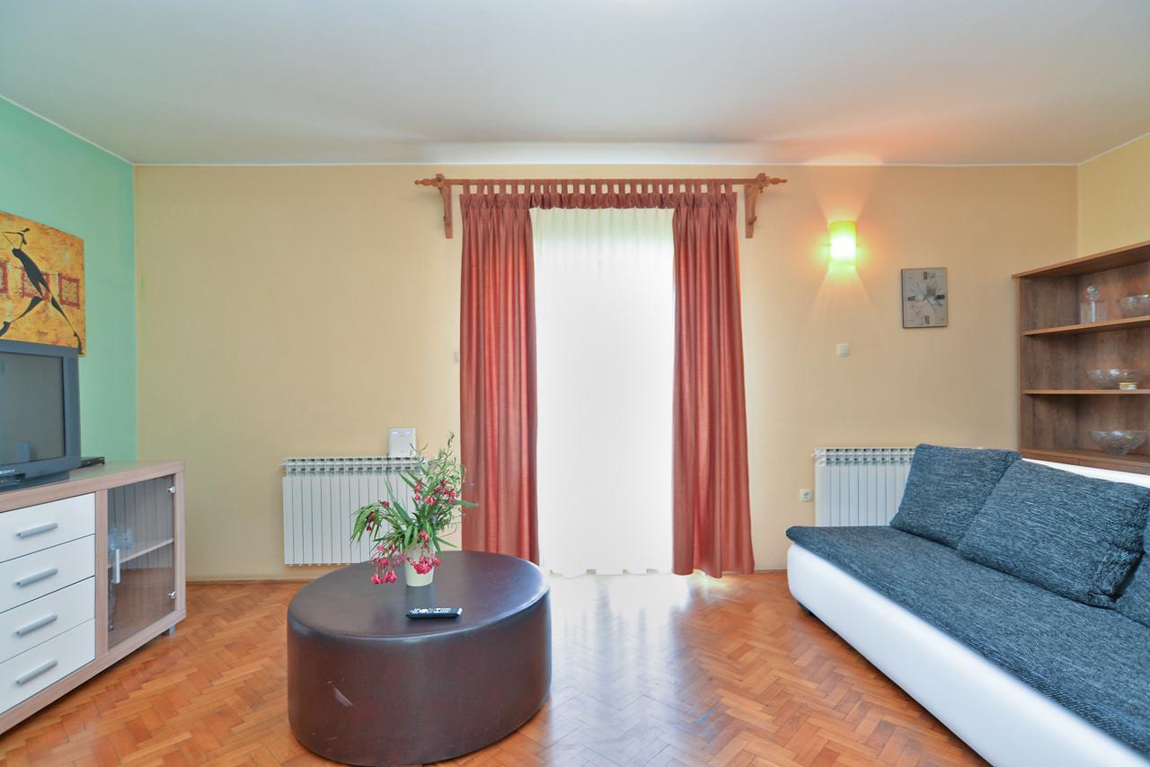 Apartments Gracijano 1724 Ližnjan 외부 사진